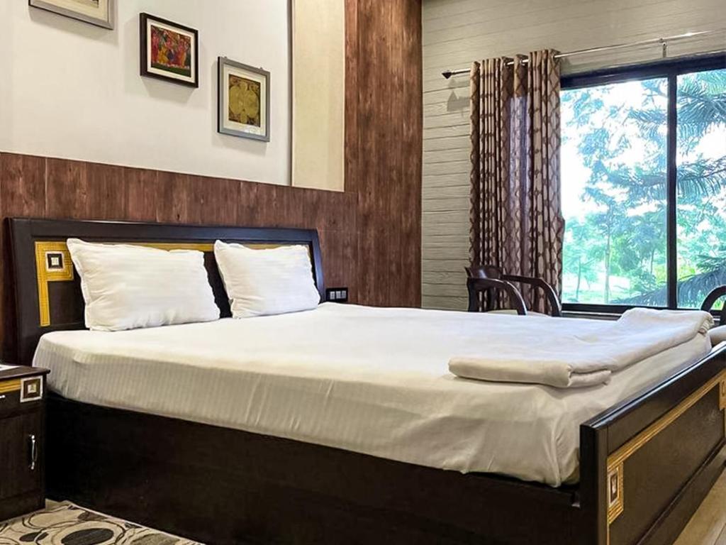 Tea Resort Saraswatipur Shaugaon 外观 照片