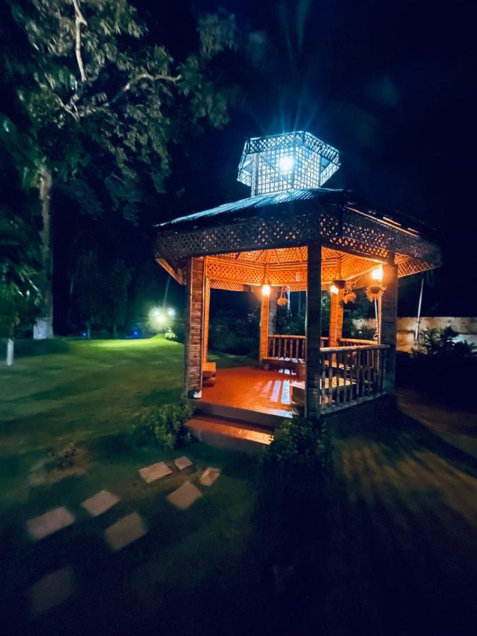 Tea Resort Saraswatipur Shaugaon 外观 照片