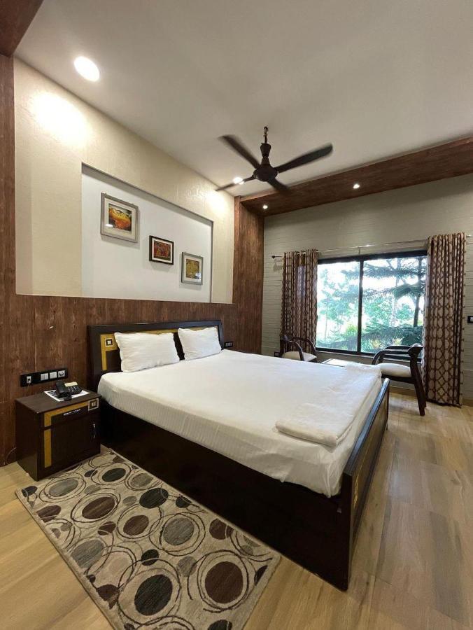 Tea Resort Saraswatipur Shaugaon 外观 照片