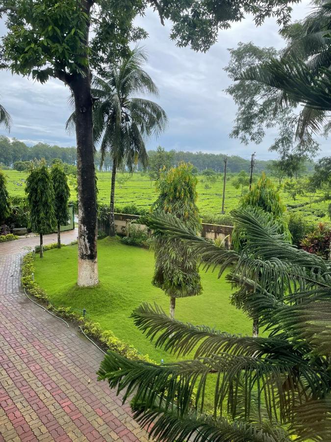 Tea Resort Saraswatipur Shaugaon 外观 照片