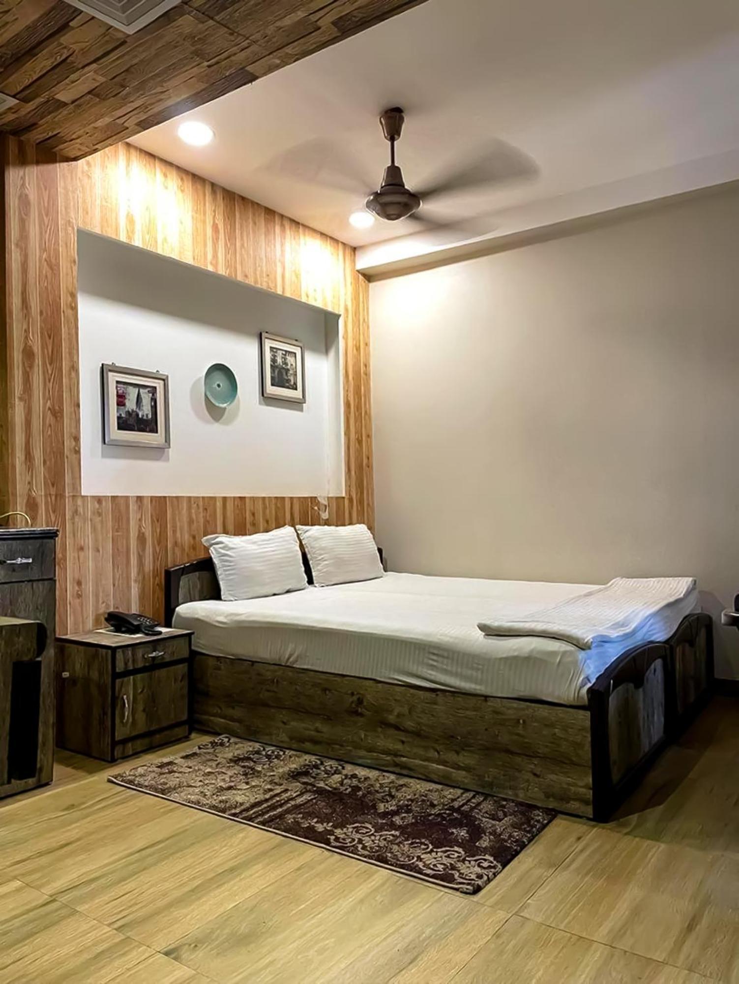 Tea Resort Saraswatipur Shaugaon 外观 照片